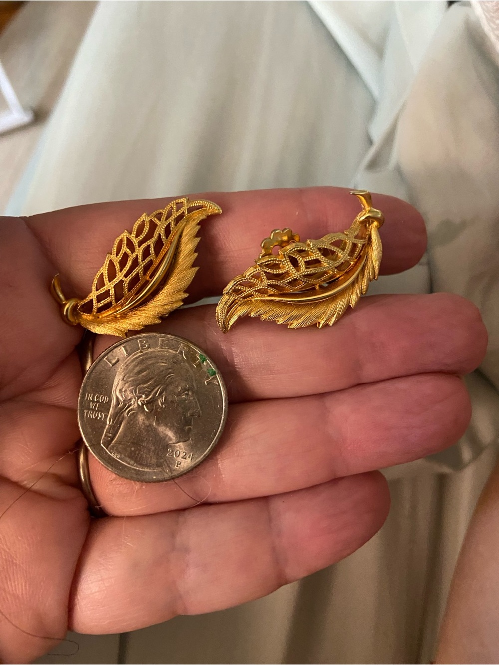 Vintage Gold Feather Filigree Clip-On Earrings